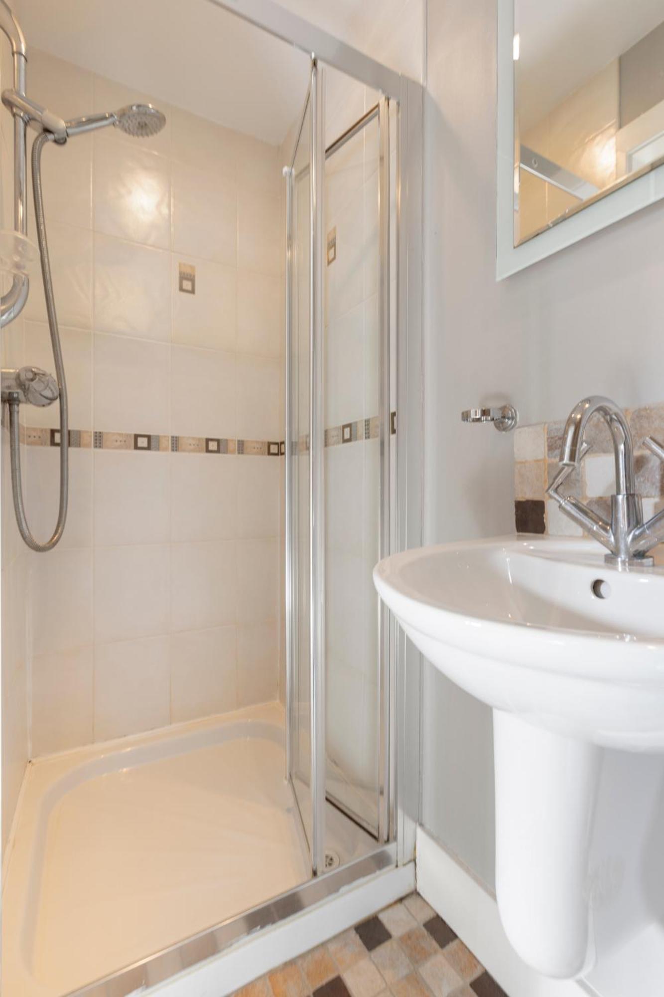 55 North Apartments Портръш Екстериор снимка